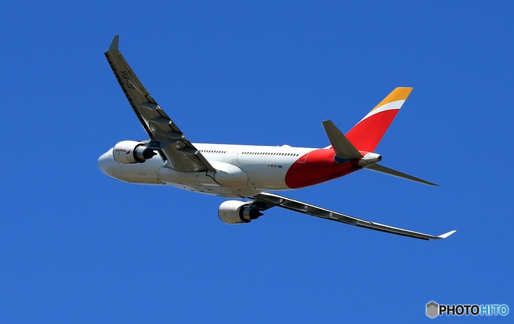 「群青色」EBERIA A330-202 EC-MNK Takeoff