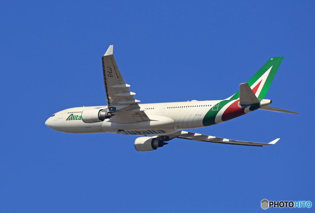 ☀「あおぞら」 Alitalia A330-202 EI-EJJ出発です