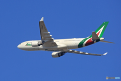 ☀「あおぞら」 Alitalia A330-202 EI-EJJ出発です