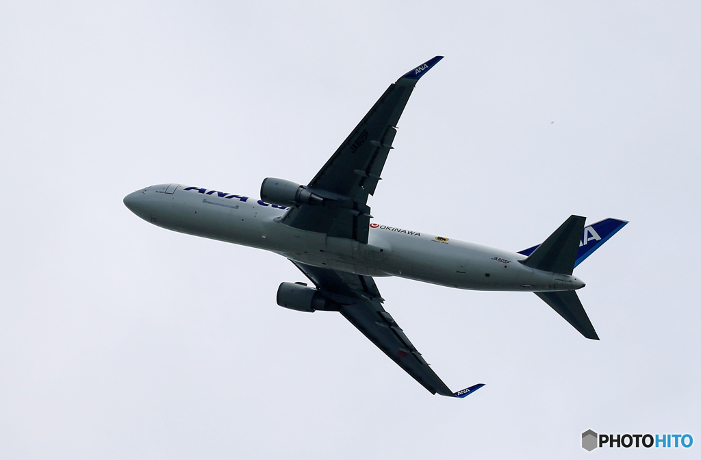 「くもり」ANA cargo 767-316F　コロナ禍で大活躍です
