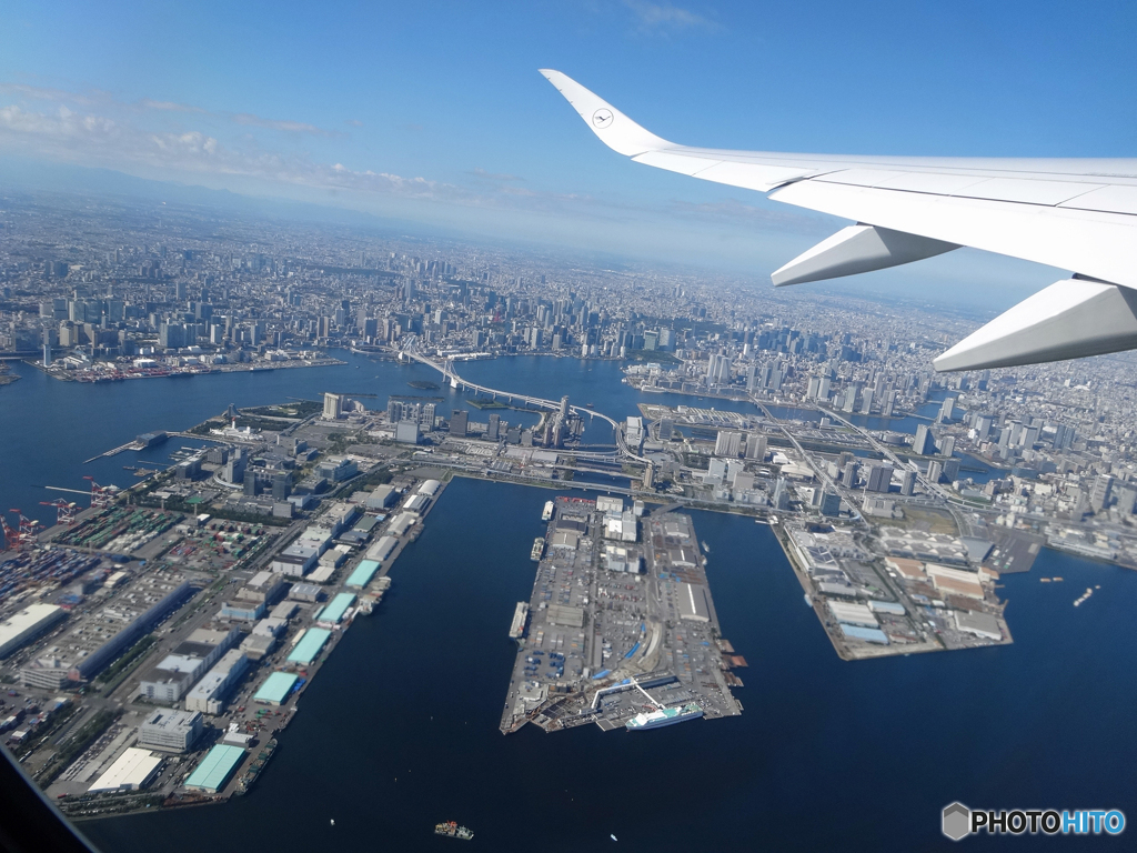 ☮Lufthansa エアバス A350  レインボーブリッジが見える