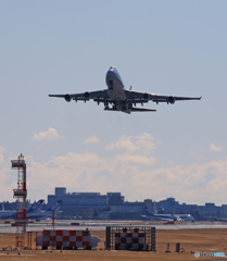 「すかい」 CATHAY 747-467F B-LID Takeoff 