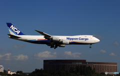 ☀「あおぞら」 NCA 747-8KZF JA16KZ 着陸です
