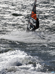[青い空] キラキラ疾走　の　ウインドサーフィン