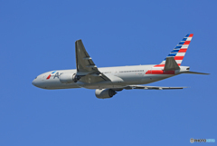 「青空」 American 777-223 N750AN Takeoff