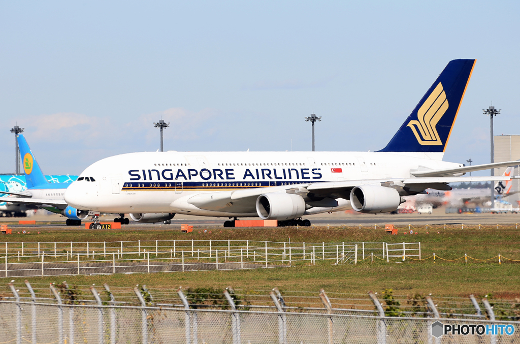 ☀「青い空」が一番　Singapore A380-841  Takeoff 