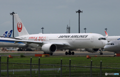 「曇り」JAL A350-941 JA01XJ もう直ぐ就航