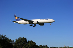「群青」Lufthansa 777-FBT D-ALFB 到着しました