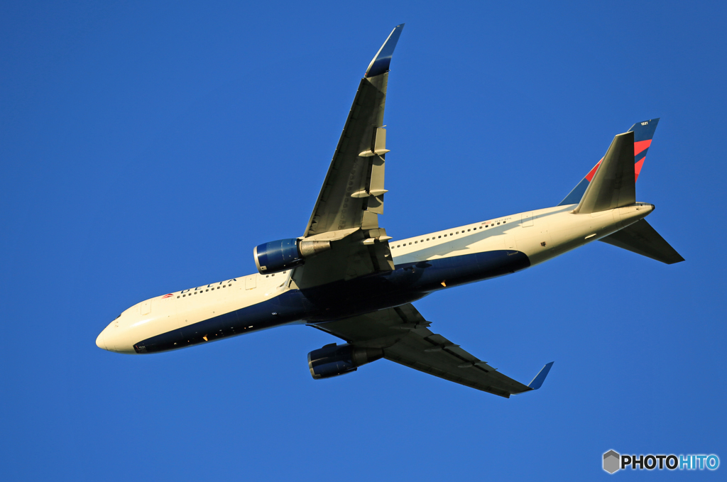 「はれ」 DELTA 767-324 N394DL 離陸です