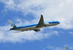 「青空」 KLM 777-200 PH-BVP Takeoff 