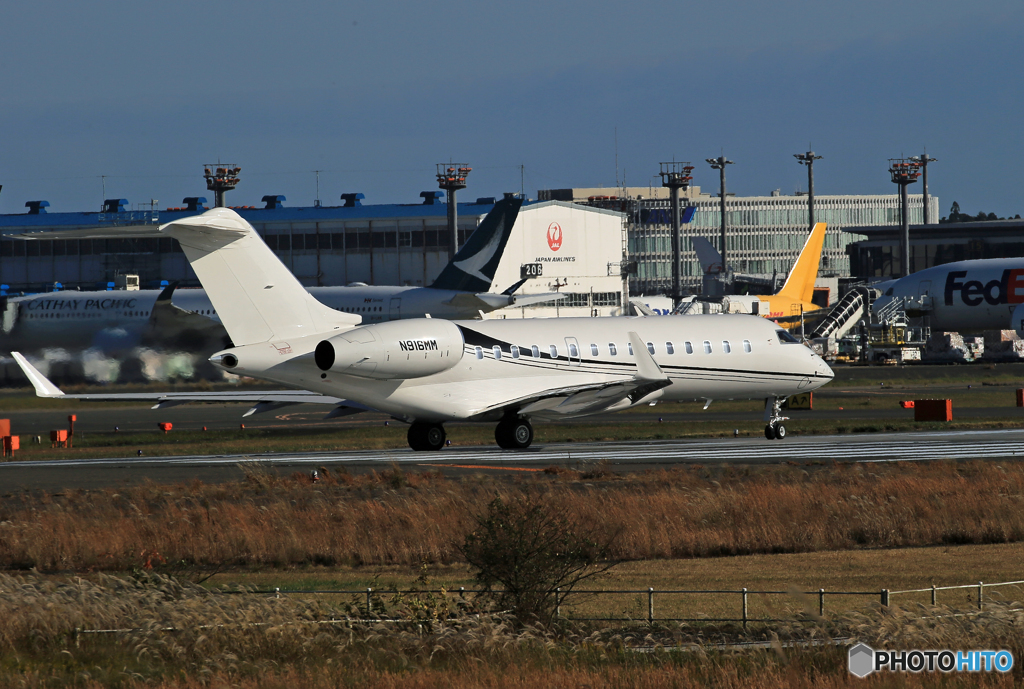 「良い天気」Private機ウイルミントンBD-700 飛び立ちです