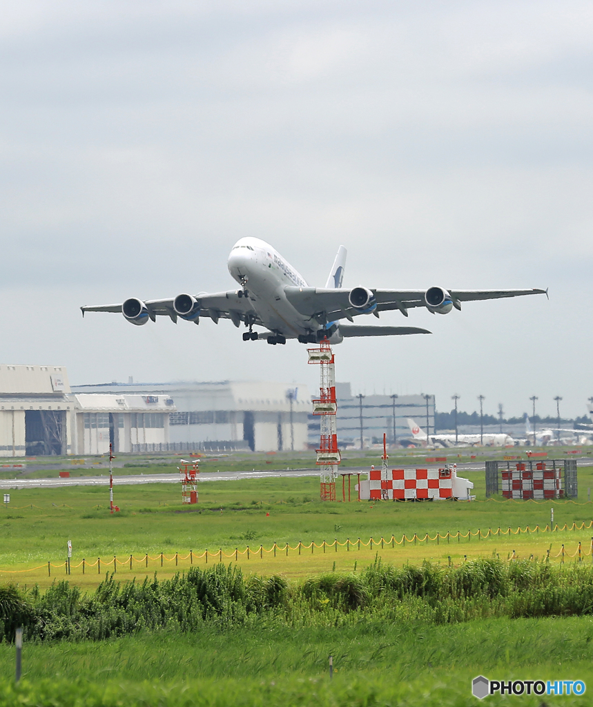 「晴れ」 Malaysia A380-841 9M-MND 出発