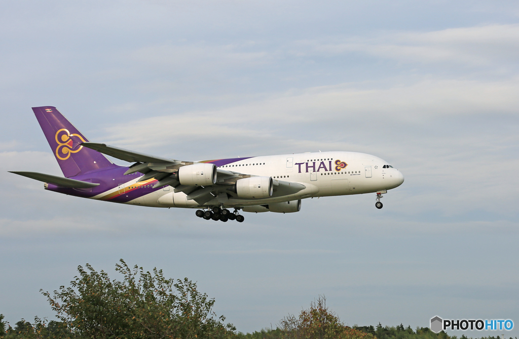 「青い空」が一番 THAI A380-841 HS-TUA着陸