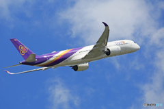「青空」 Thai A350-941 HS-THG 離陸です