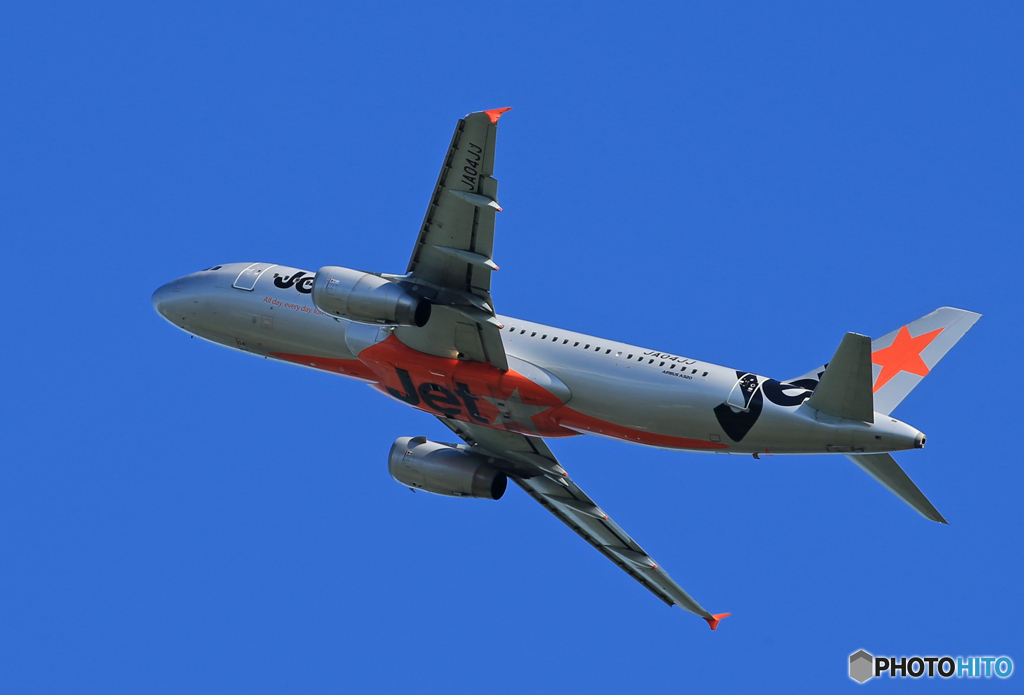 「空色」Jetster A320-232 JA04JJ 飛び立ち