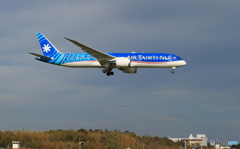「群青色」Air Tahiti Nui 787-9 Landing