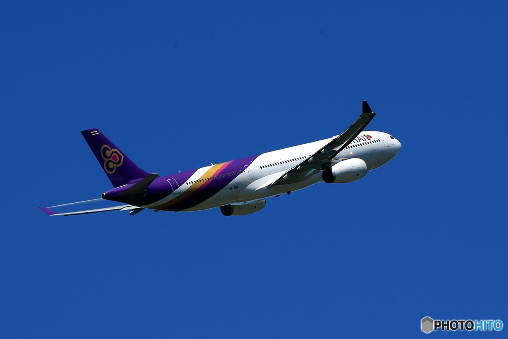 「蒼空」 THAI A330-343 HS-TBA 飛び立ちです