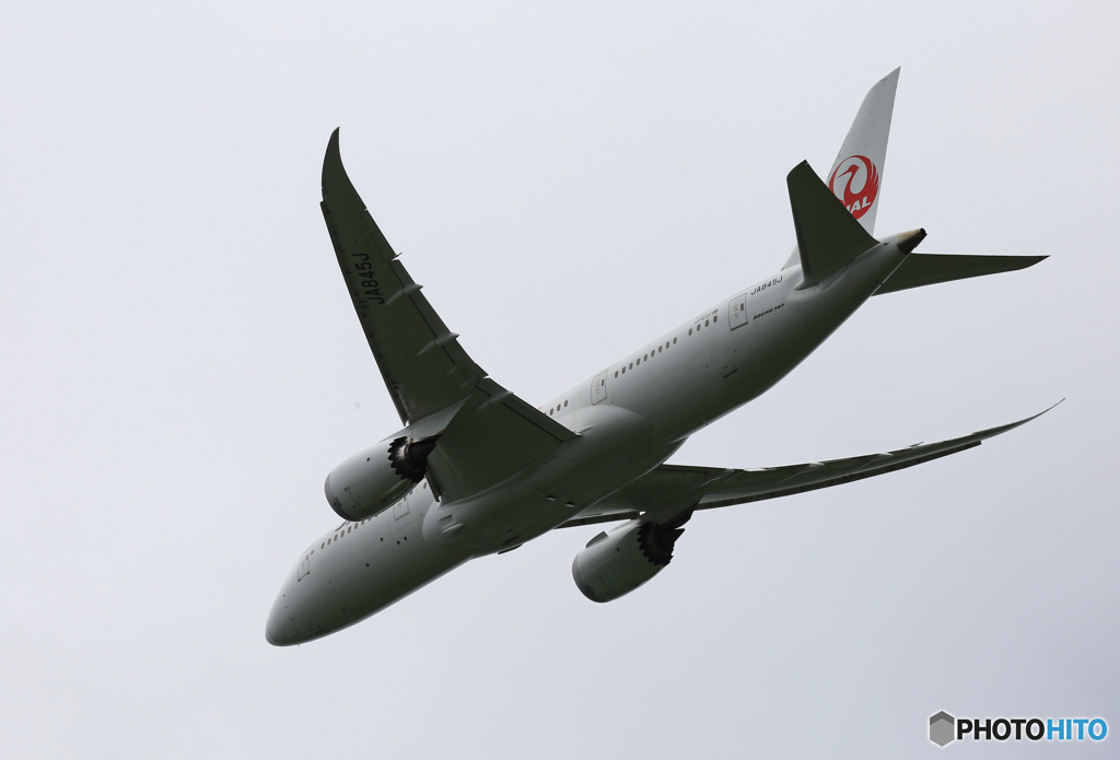 「雲」 JAL 787-8 JA845J 離陸