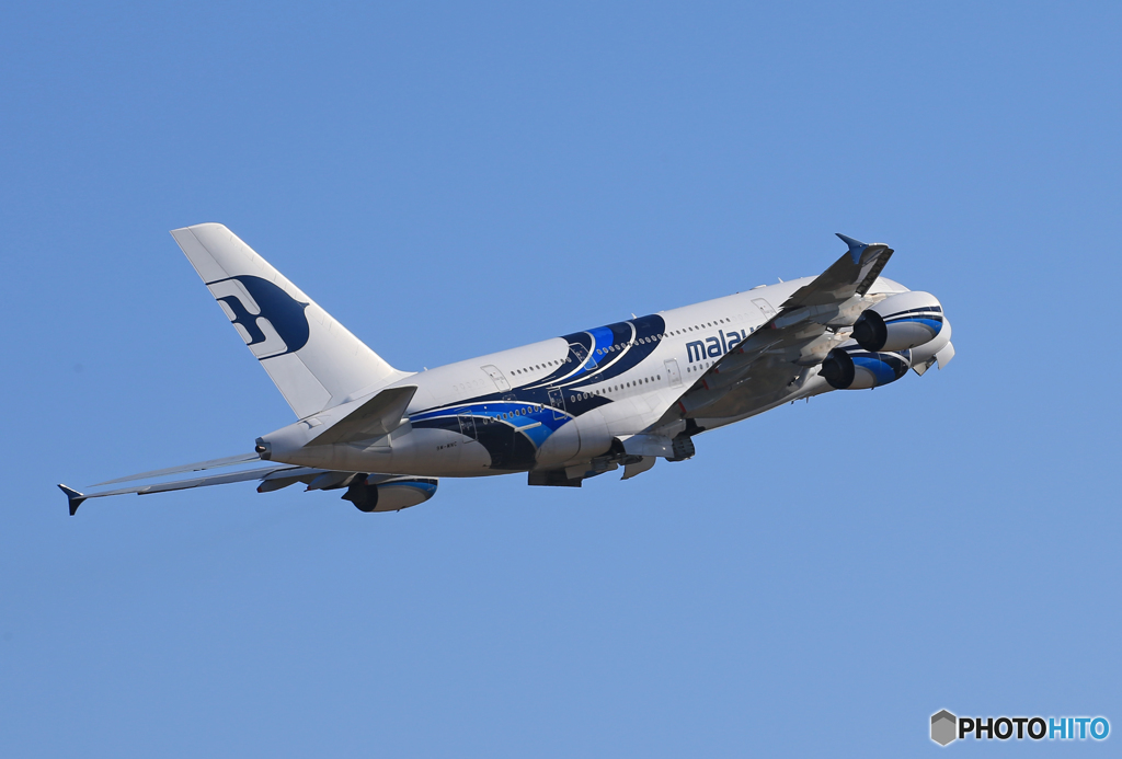 「真青の空」 Malaysia A380-841 9M-MNC 飛行