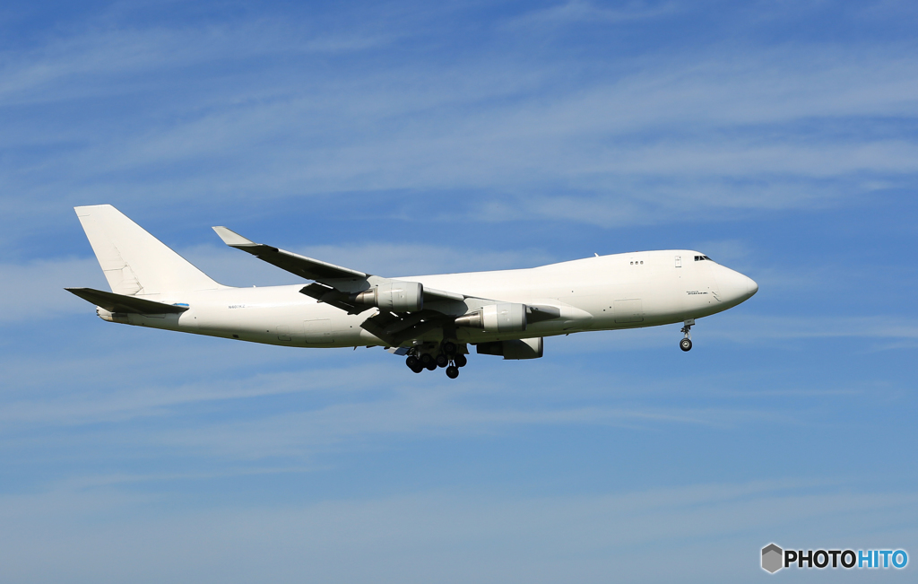 「はれ」 shiro-ATLAS 747-400 N407KZ 着陸