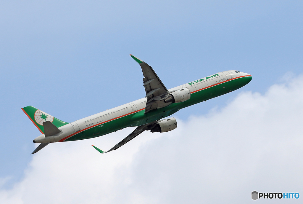 「晴れ」 EVA A321-211 B-16216 Takeoff 