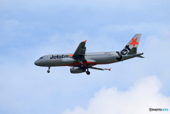 「☁」Jetstar A320-232 JA10JJ    Landing