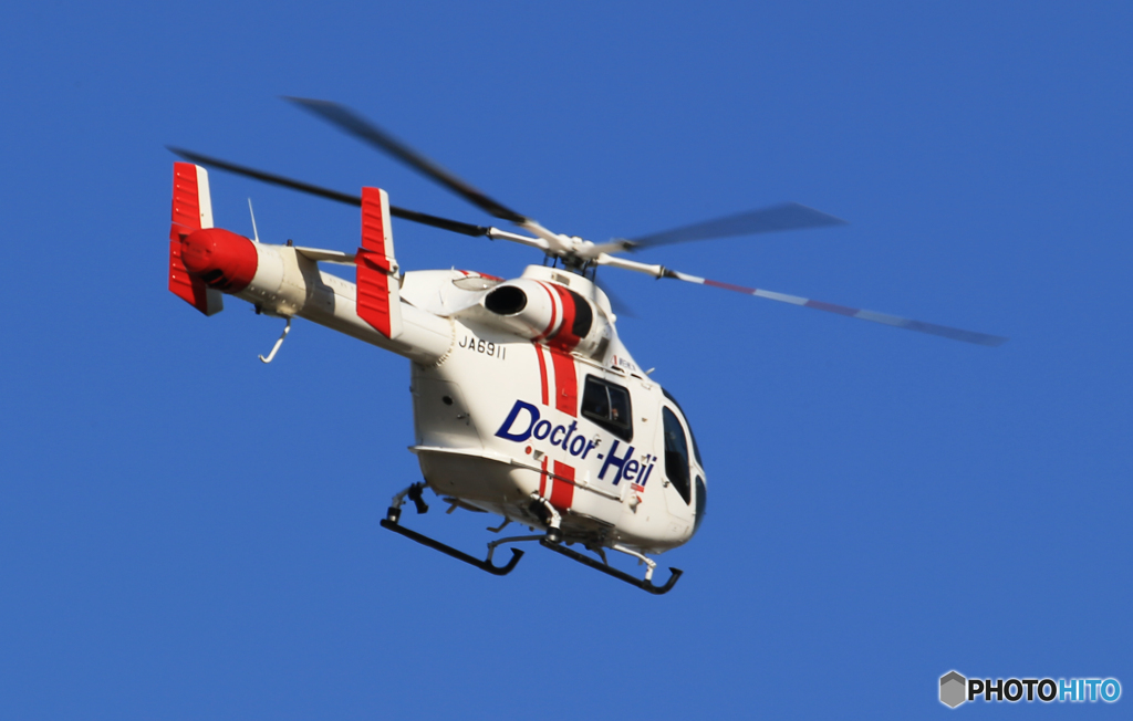 「青い空」☮ 東京湾のドクターヘリ ☮