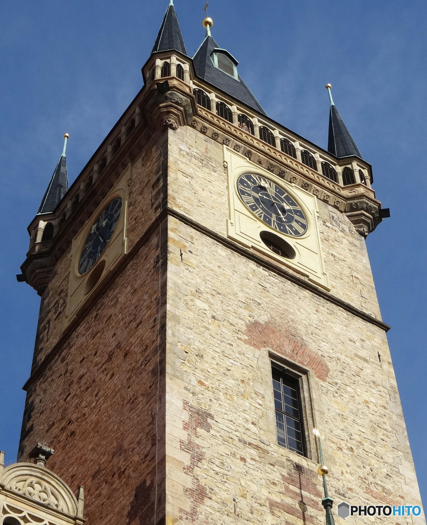 チェコ（８２５）プラハ・天文時計の１番上の時計　　