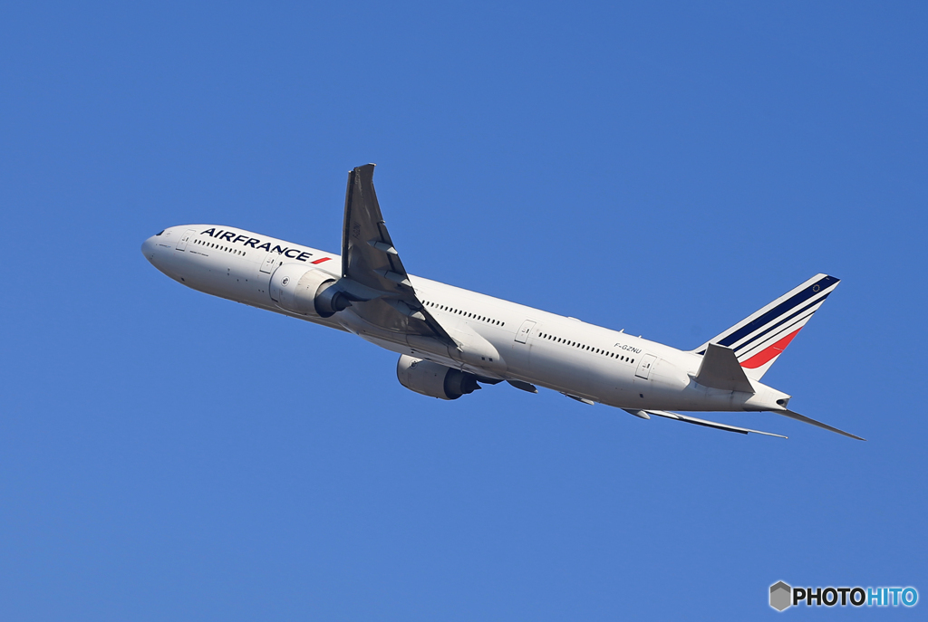  「晴れ」AIR France 777 F-GZNU 出発