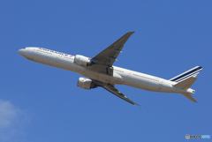 「あおいそら」AIR FRANCE 777-328 出発です