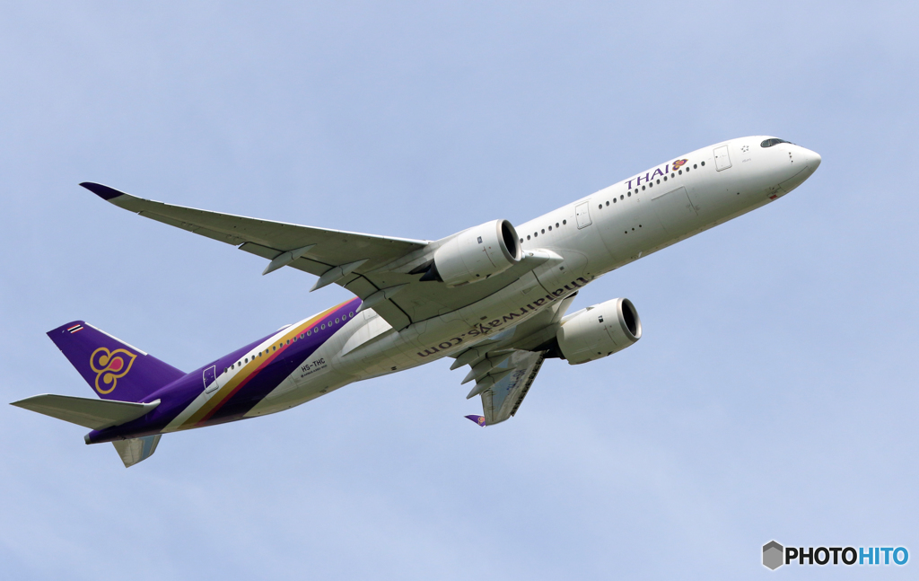 「良い天気」 Thai A350-941 HS-THC 飛び立ちです