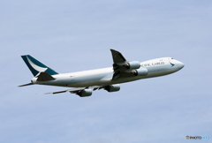「そらー」 Cathay 747-8 B-LJB 出発です