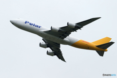 「☁」 POLAR 747-8 N855GT 離陸