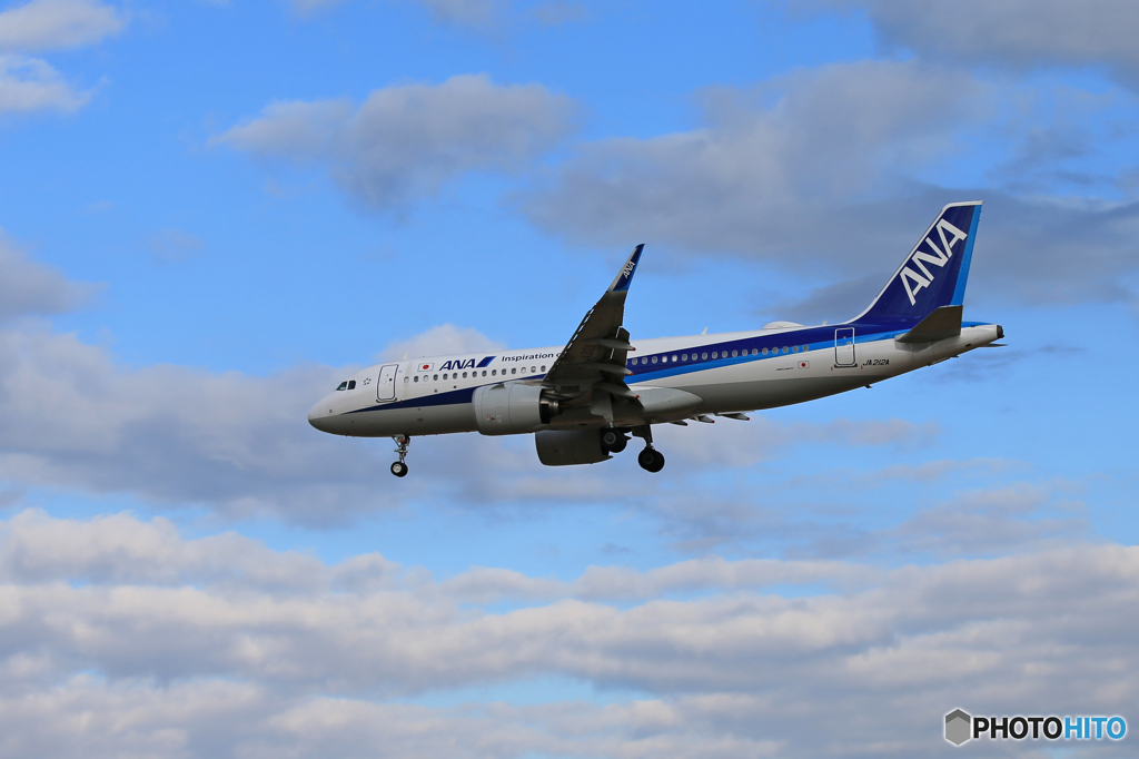  「晴れ」 ANA A320-271N JA212A Landing