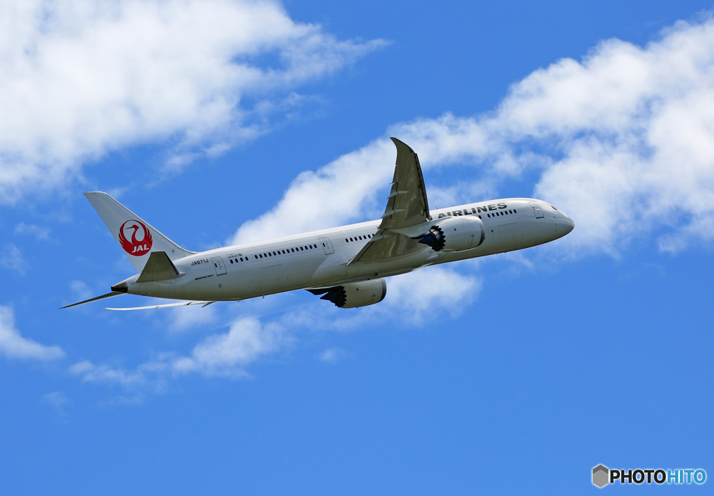 「真青の空」 JAL 787-9 JA871J 出発です