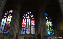 プラハ城（１６６）教会・ステンドグラス　