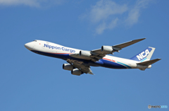 「ぶるー」 NCA 747-8KZF JA14KZ 出発