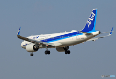 「良い空～」ANA A320-271N JA215A