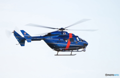 「青い空」が一番 千葉県警ヘリ 「かとり」 BK-117
