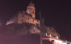 チェコ（９９３）チェスキー・クルムロフ城　夜の塔