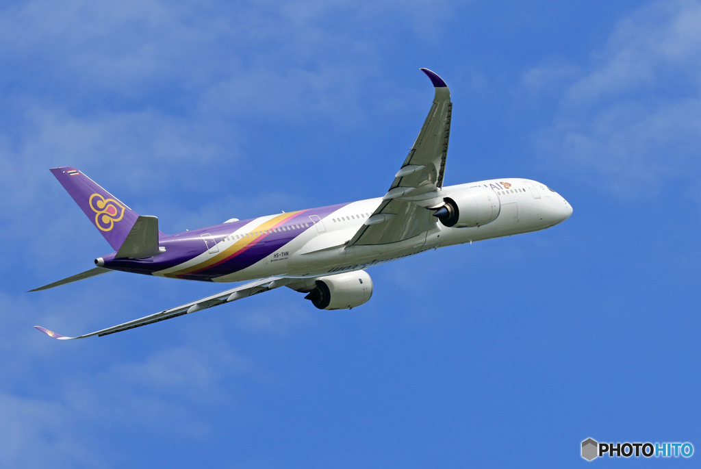 「青い日」 Thai A350-941 HS-TEN 飛行
