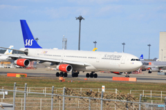 「すかい」SAS A340-313  LN-RKF 離陸です