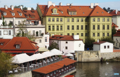 チェコ   (1185)  プラハ・カレル橋から見る街並