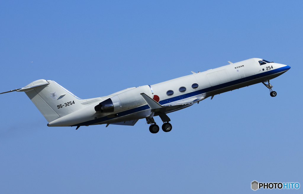 「蒼空」軽快に飛ぶU-4 改修機✈