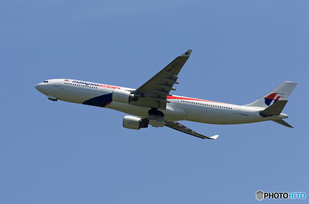 「スカイ」 malaysia A330-323 9M-MTN 出発です