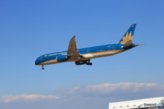 「空色」 Vietnam 787-9 VN-A865 到着です