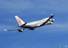 「群青色」 Air China 747-400 B-2475 出発