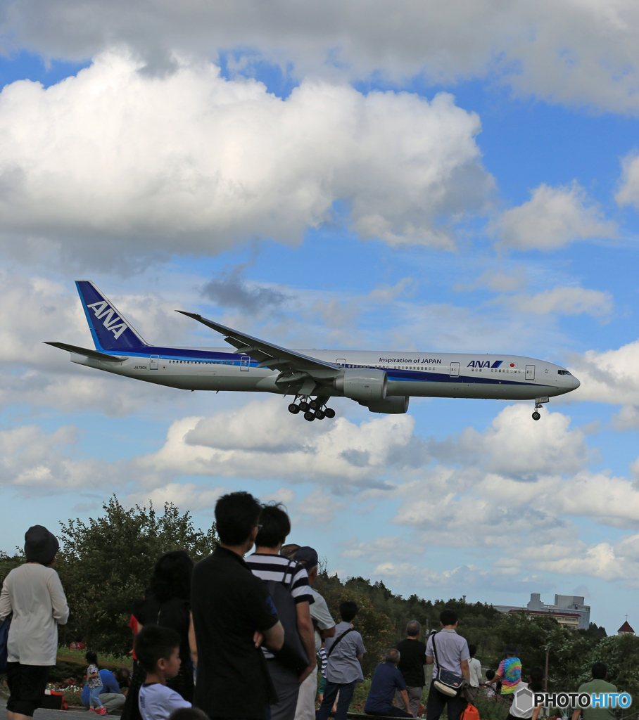 「はれー」 ANA到着  ほら..大きいの..きたよ..