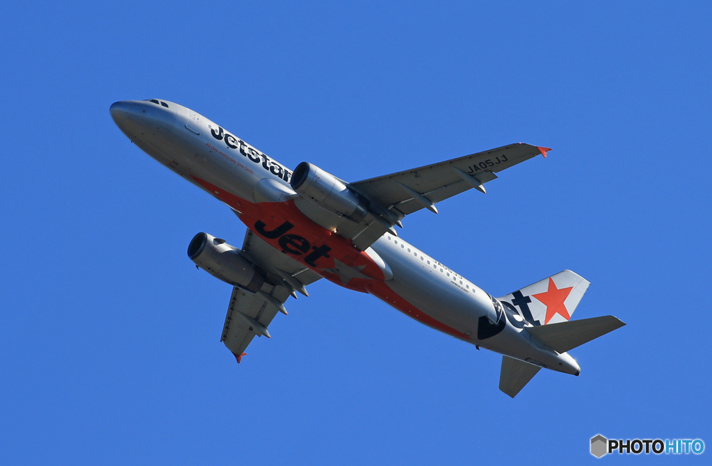 「群青」Jetstar A320-232 JA05JJ 飛び立ち
