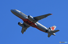 「群青」Jetstar A320-232 JA05JJ 飛び立ち